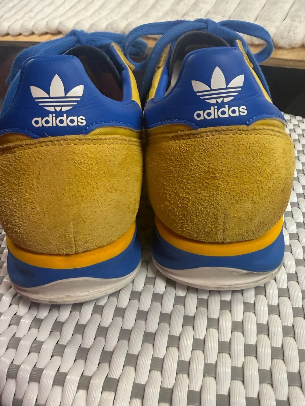 adidas these sl